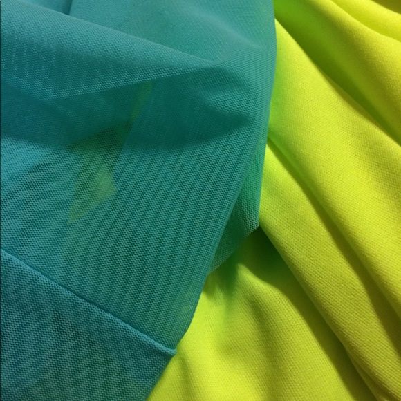 Caché exquisite formal maxi gown size - 0. - Picture 7 of 8